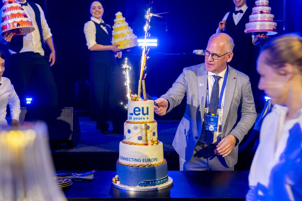 All aboard the .eu Express: Celebrating 20 years of .eu together
